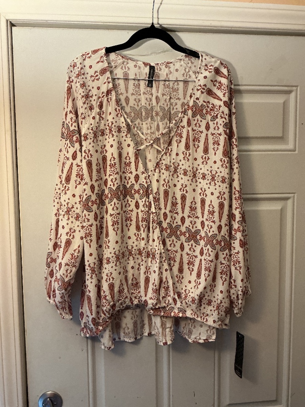 Massini by Stacy London High Low V-Neck Top